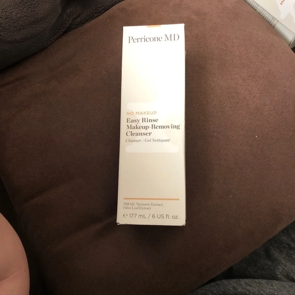 Perricone MD Easy Rinse Makeup-Removing Cleanser